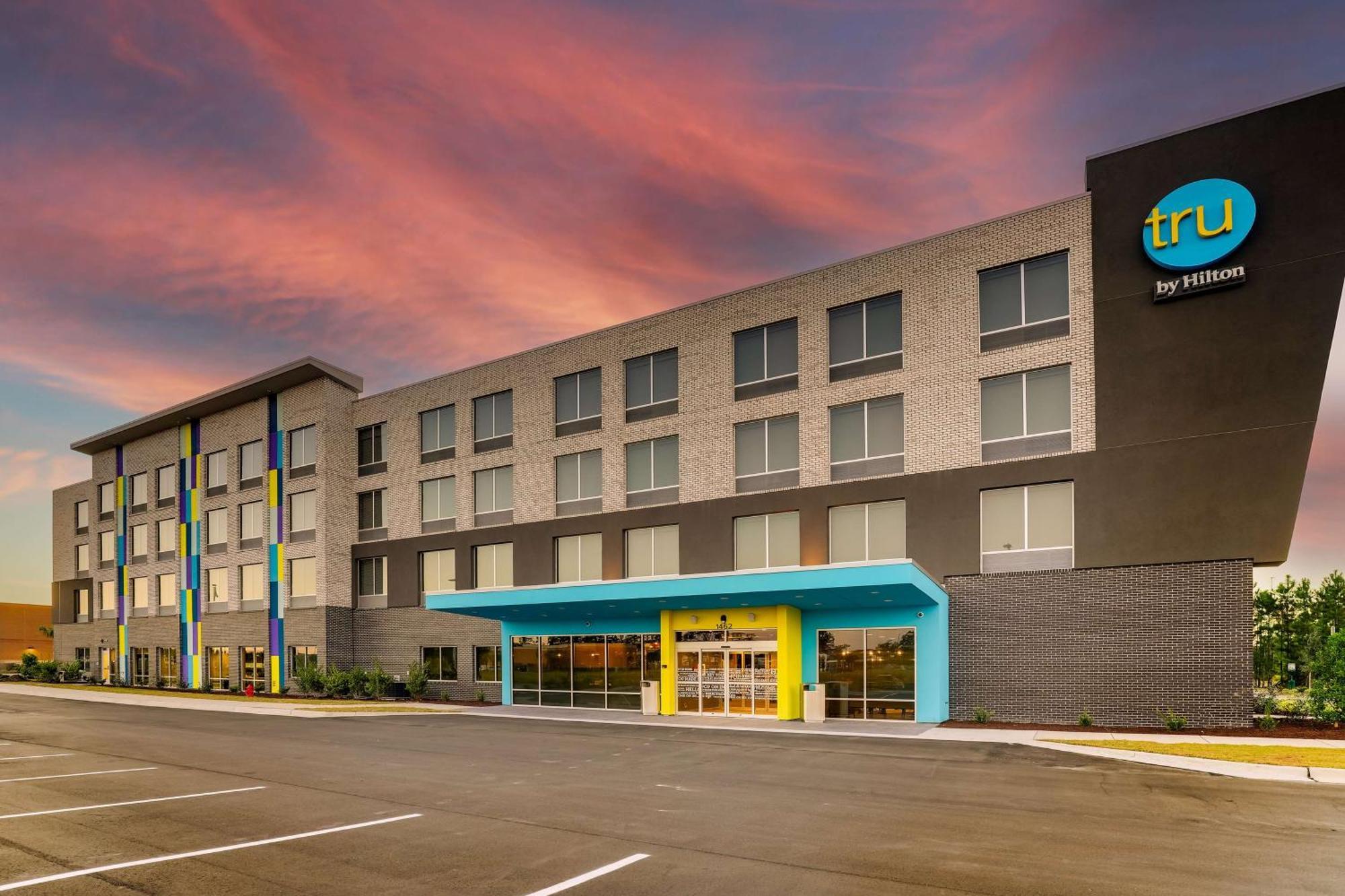 Tru By Hilton Leland Wilmington Hotel Bagian luar foto