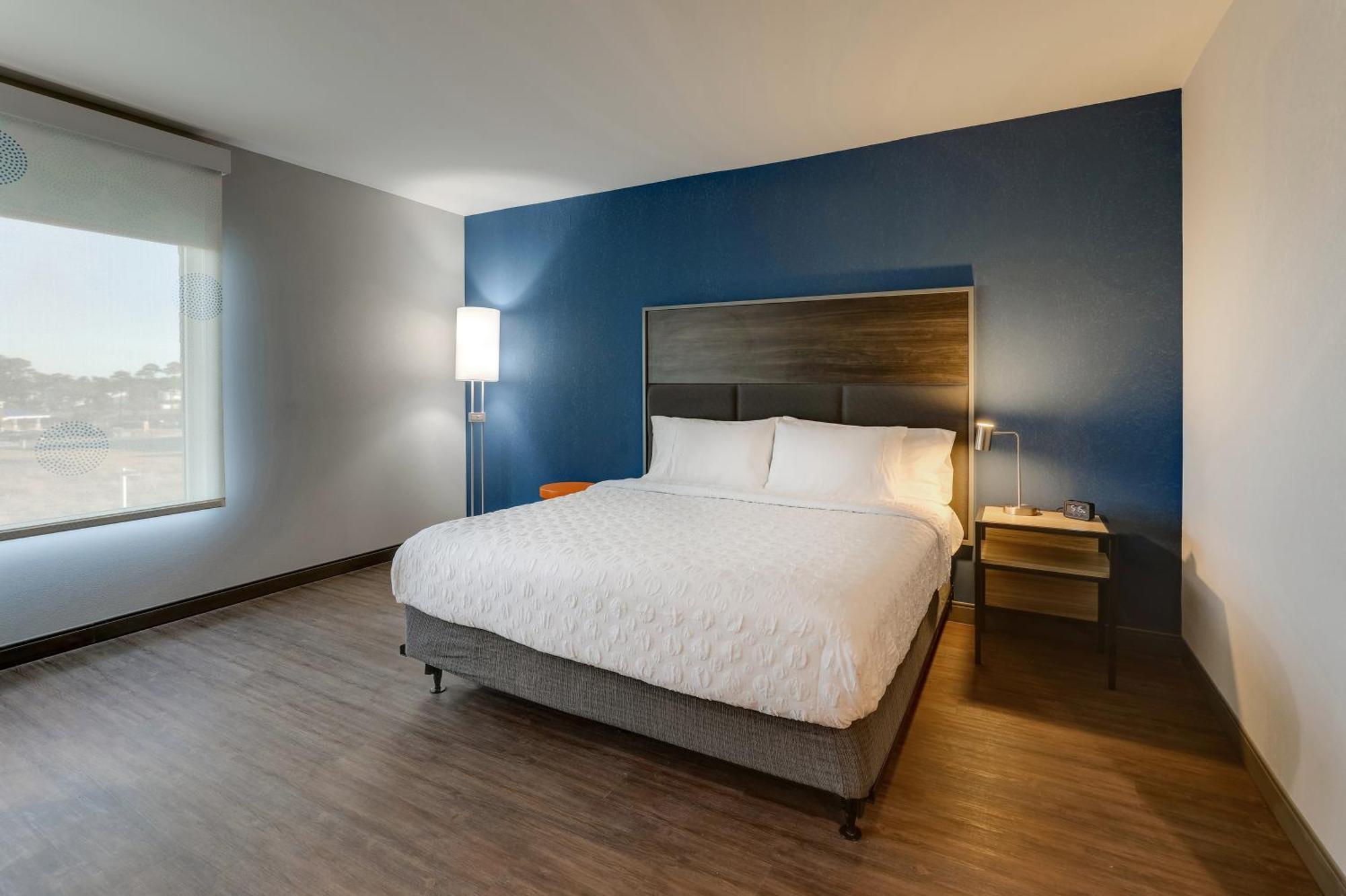 Tru By Hilton Leland Wilmington Hotel Bagian luar foto
