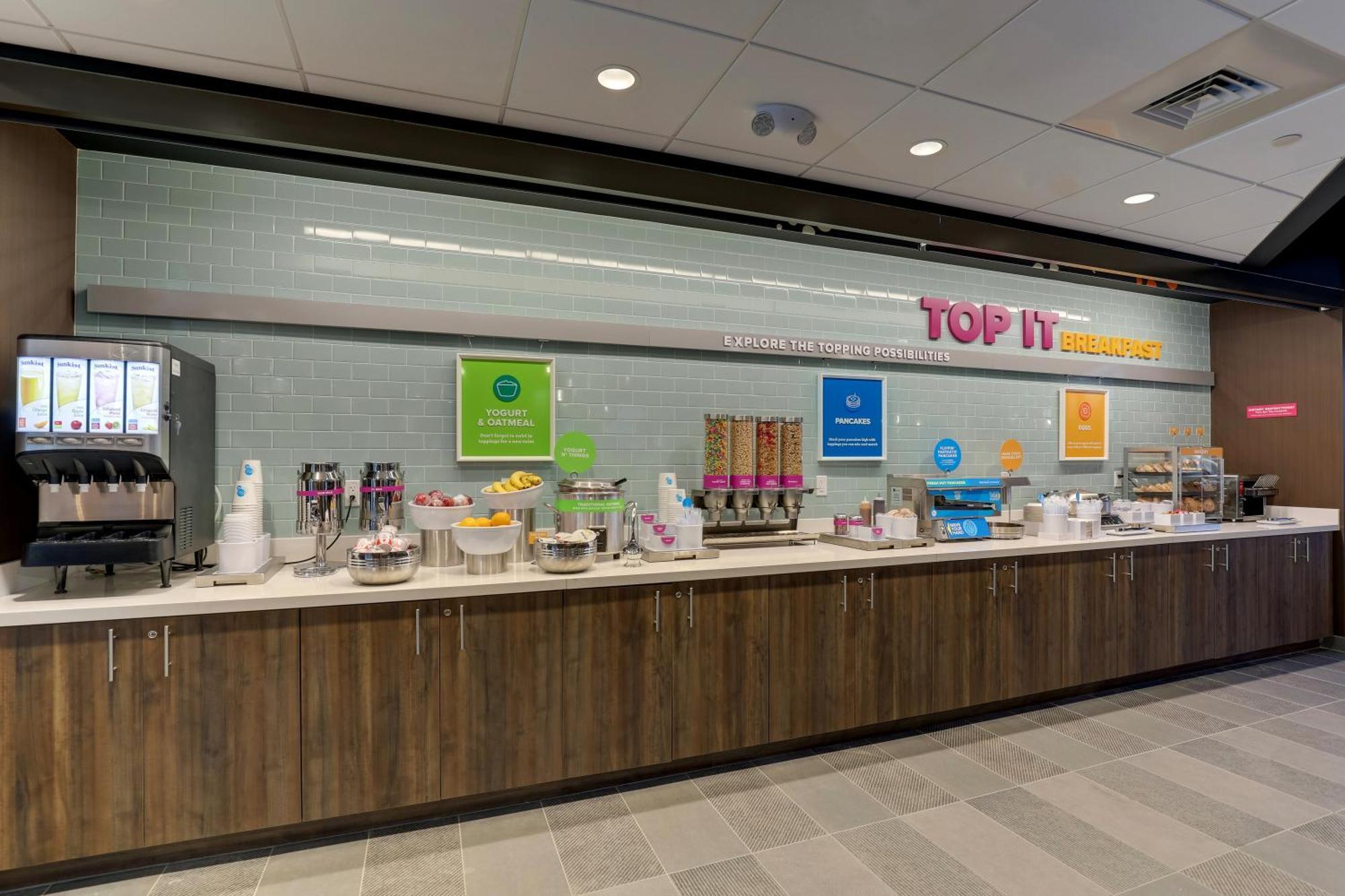 Tru By Hilton Leland Wilmington Hotel Bagian luar foto
